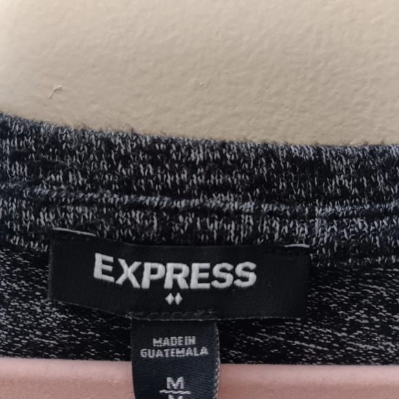 Express brand. Grey longsleeve shirt with a tied knot on the side. Size Meduim - Picture 2 of 4